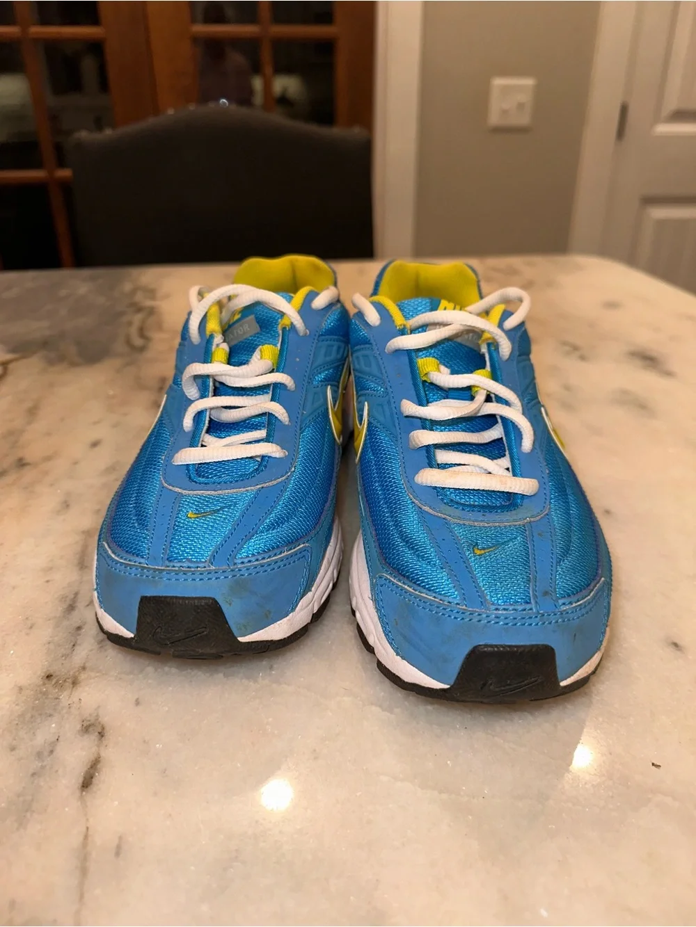 Nike Running Size 8 Women Blue and Yellow Athletic Sneakers